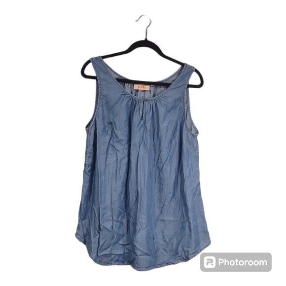 EVRI Tops - EVRI Women's Sleeveless Denim Top Size 1X